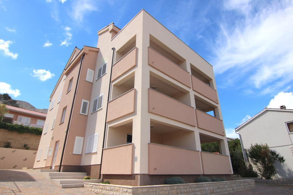 Apartments Augustin Pag Town Exterior photo